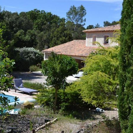 Suite 30 M2 Ideale Pour 2 Personnes Flassans-sur-Issole Exterior photo