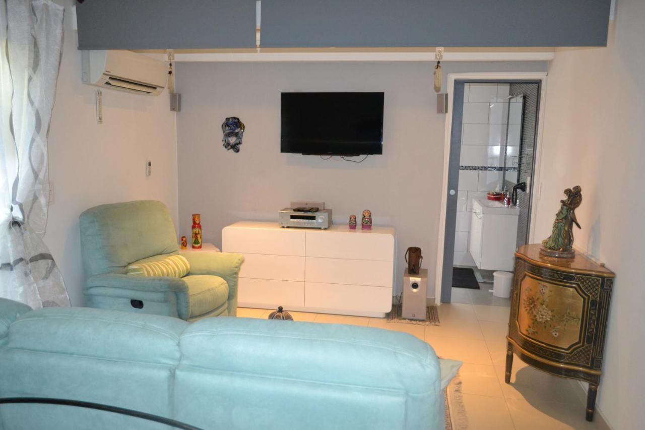 Suite 30 M2 Ideale Pour 2 Personnes Flassans-sur-Issole Exterior photo