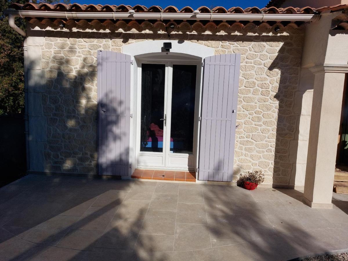 Suite 30 M2 Ideale Pour 2 Personnes Flassans-sur-Issole Exterior photo